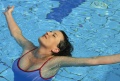 Schwangere Frau im Schwimmbad